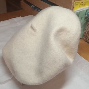 Womens baret one size fits all